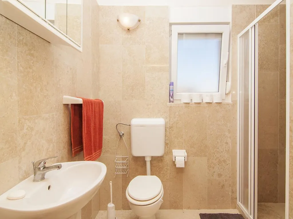 Apartment Mare Visum Peroj Croatia