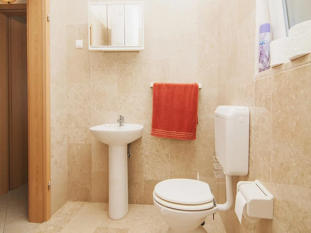 Apartment Mare Visum Peroj 0*,  Croatia