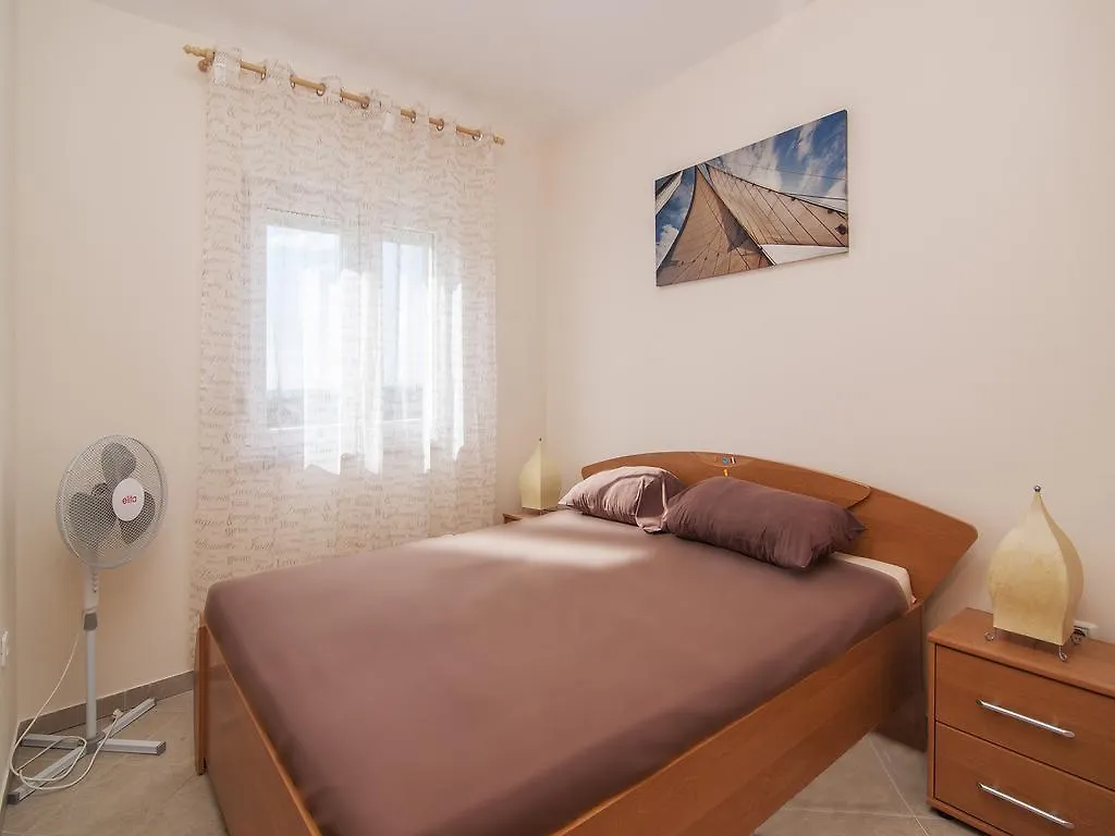 Apartment Mare Visum Peroj